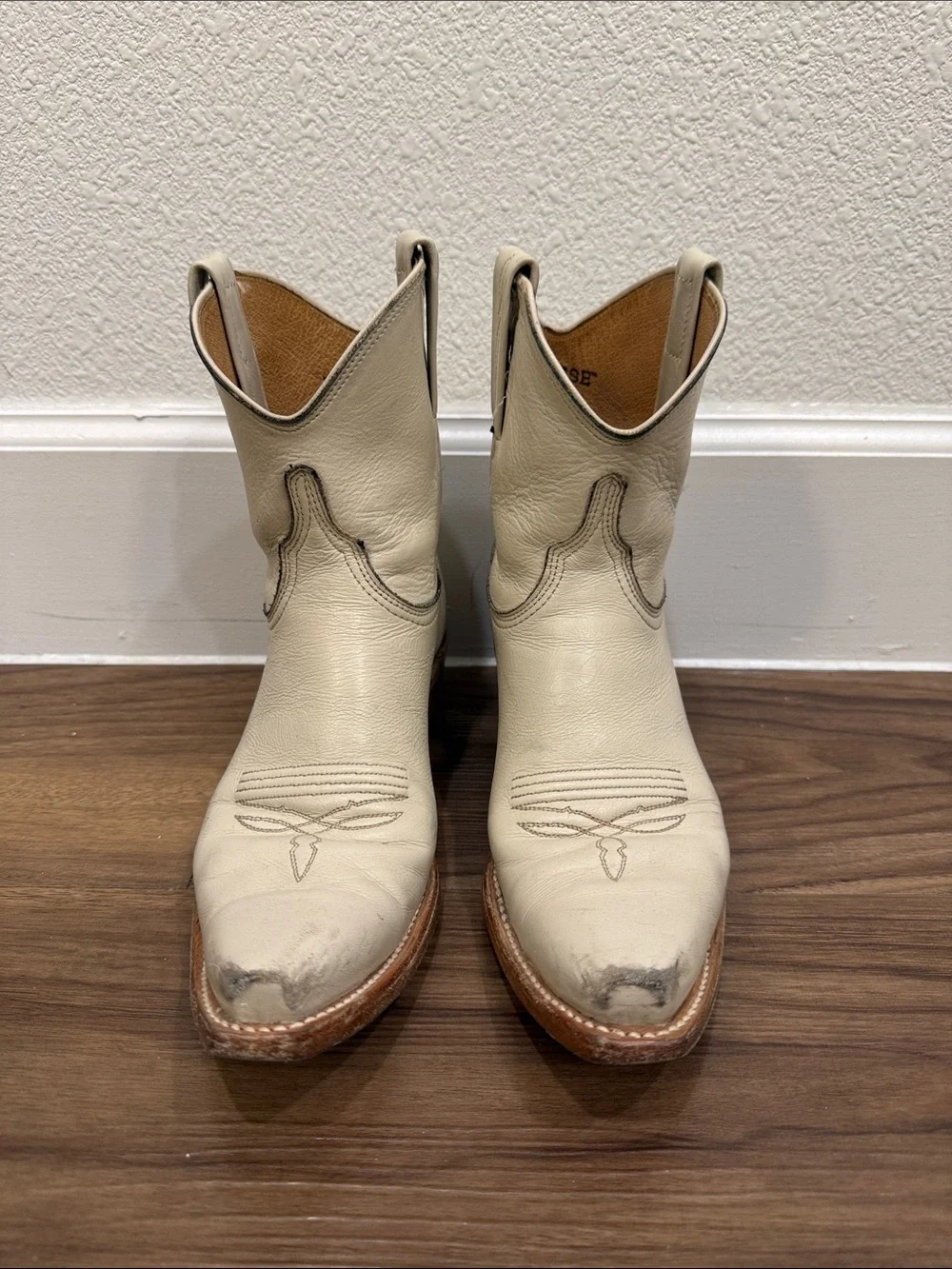 Lucchese Cream Leather Short Cowboy Boots - Picture 1 of 5